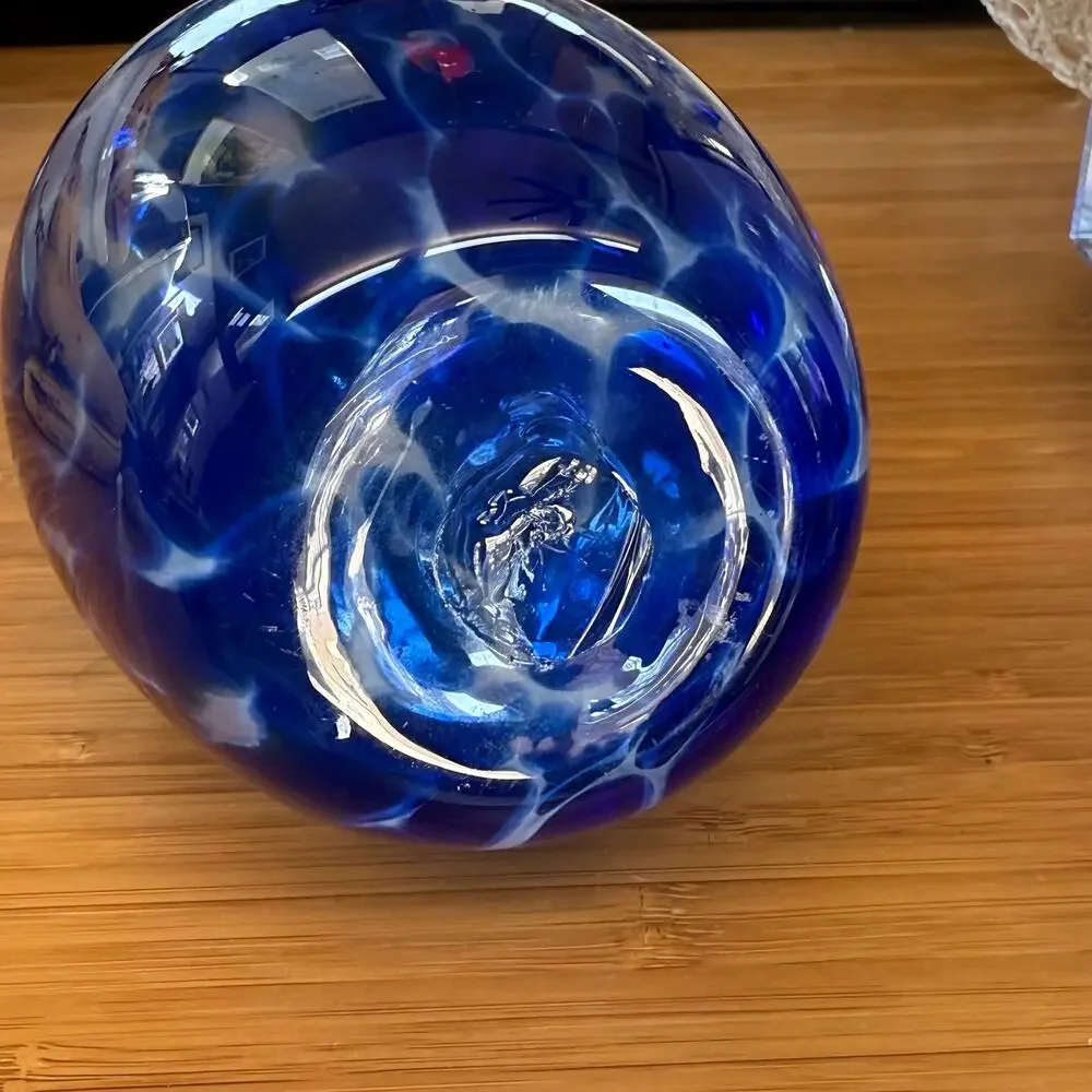 Unknown cobalt blue